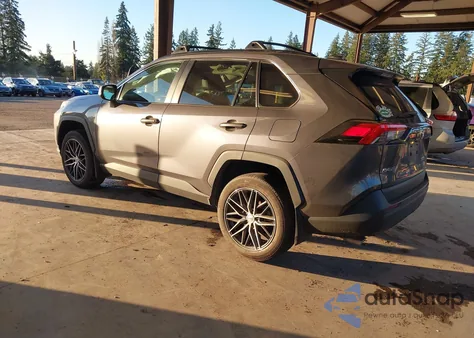 2024 Toyota Rav4 Xle Premium z USA, uszkodzony, nr VIN 2T3A1RFV6RC400244